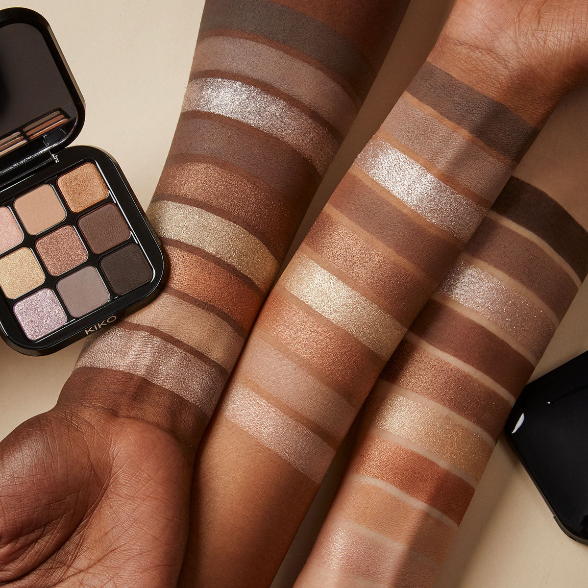 Eye Palettes - Glamour Multi Finish Eyeshadow Palette - 01 Earth