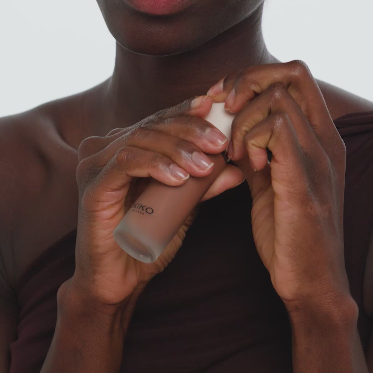 Foundations | Love Fusion 24H Moisture Radiant Foundation | KIKO
